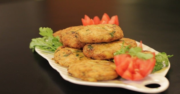 Aloo Chicken Kabab Recipe | Rida Aftab | Masala TV