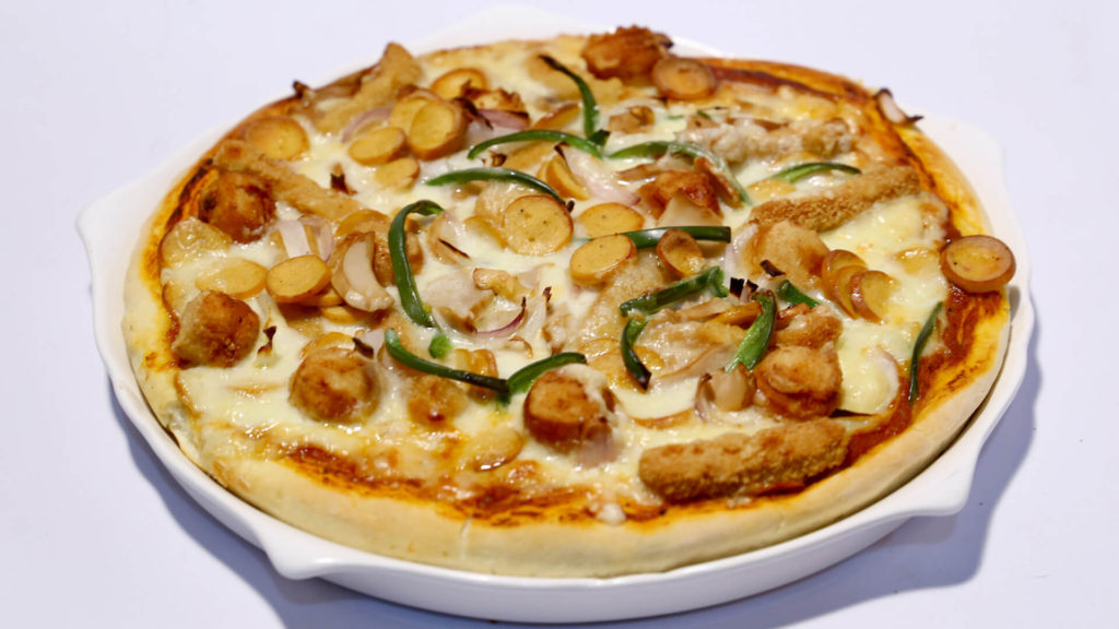 Chicken Fries Pizza Recipe | Mehboob's Kitchen