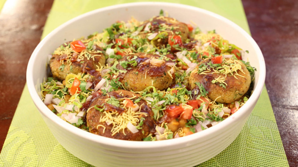 Aalu Tikki Chaat | Quick Recipe