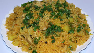 Aalu Matar Chicken Ki Tahiri Recipe