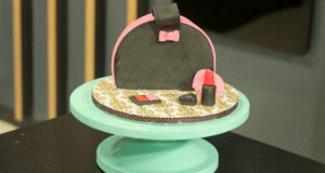 Bag Shaped 3D Cake Recipe