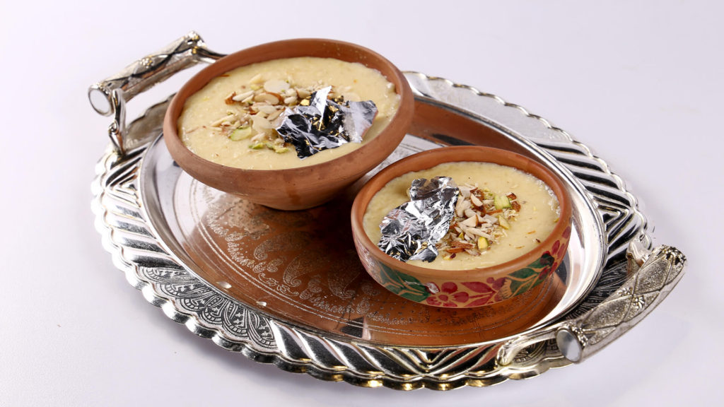 Zafrani Khoya Kheer Recipe | Lazzat