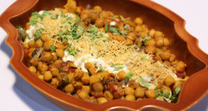 Baghare Chana Chaat Recipe | Food Diaries