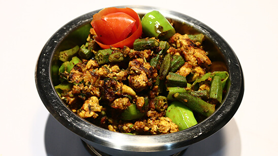 Qeema Bhindi Fry Recipe | Tarka