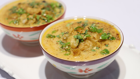 Street Style Kadhi Channa Recipe | Lazzat