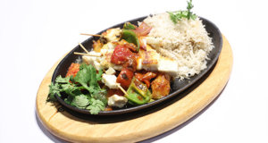 Paneer Shashlik Sizzler Recipe | Tarka