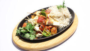 Paneer Shashlik Sizzler Recipe | Tarka