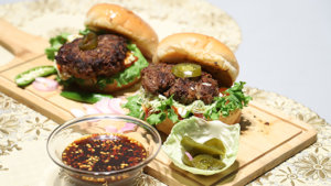 Spicy Beef Burger Recipe | Dawat