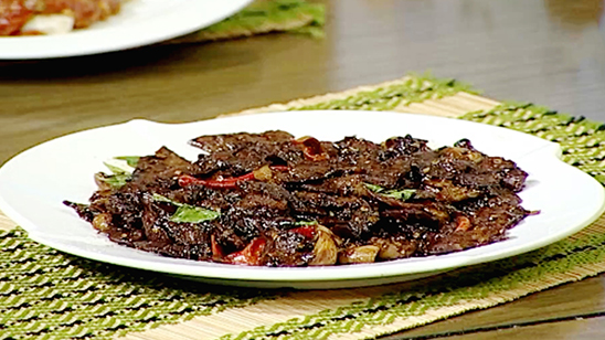 Beef With Basil and Mushrooms Recipe | Food Diaries