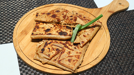 Chicken Cheese Paratha Recipe | Dawat